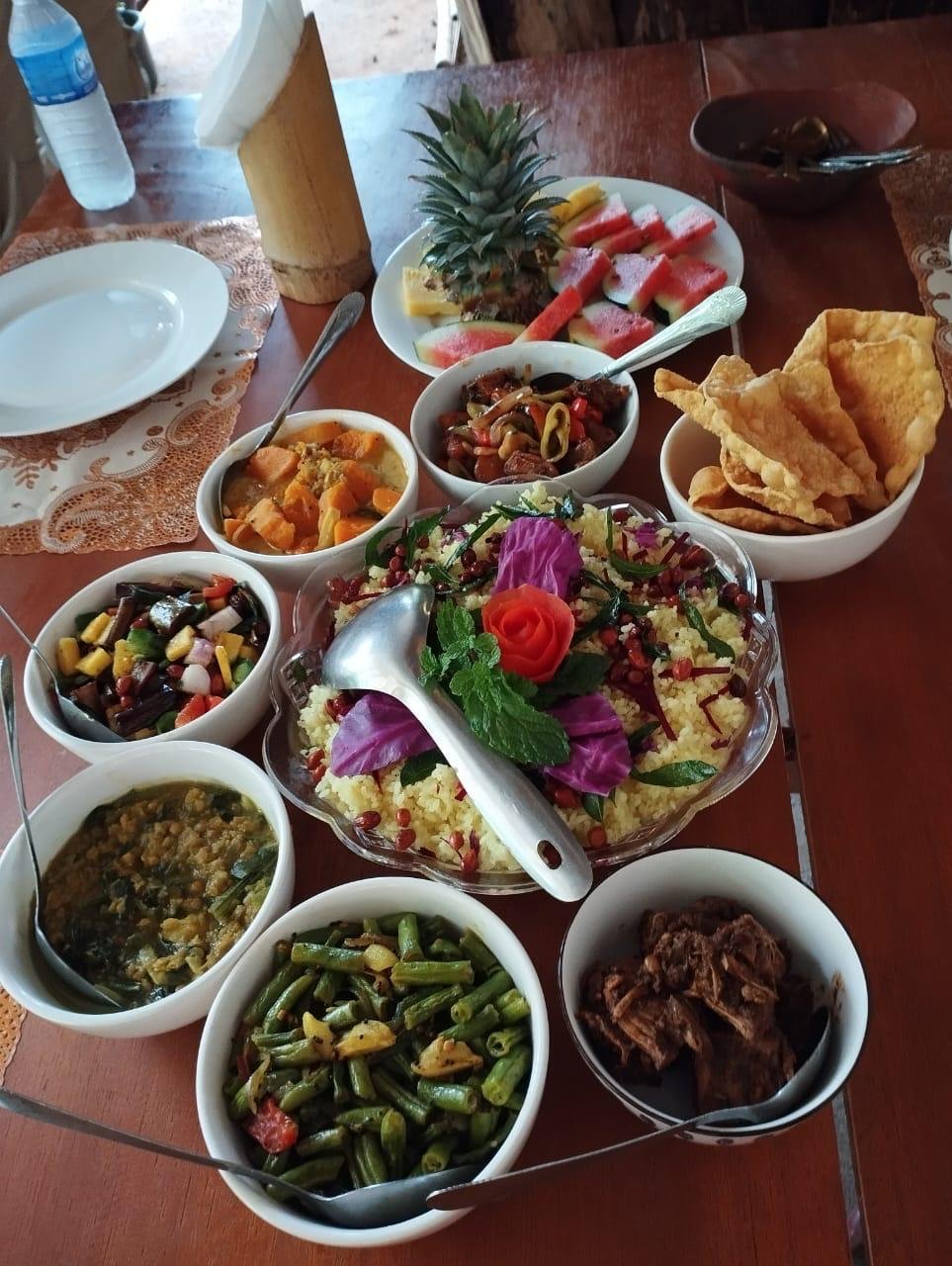 Traditional Sri Lankan meal
